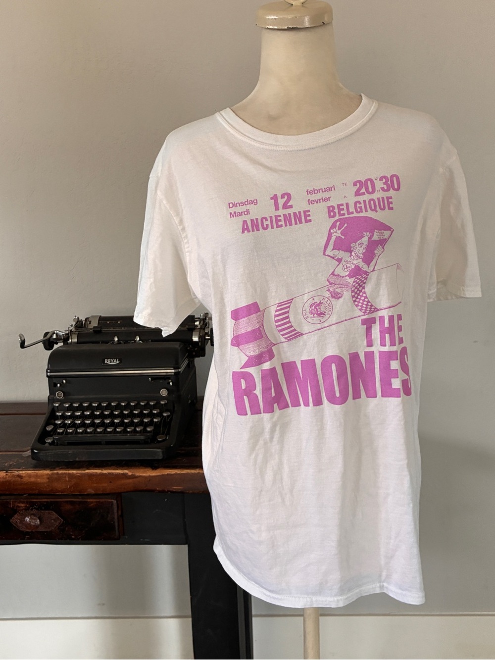 The Ramones 2020 Ancienne Belgique Concert Rocket Graphic White Tee- Size Medium